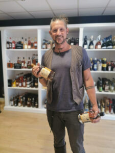 Tres Hombres - Crew member